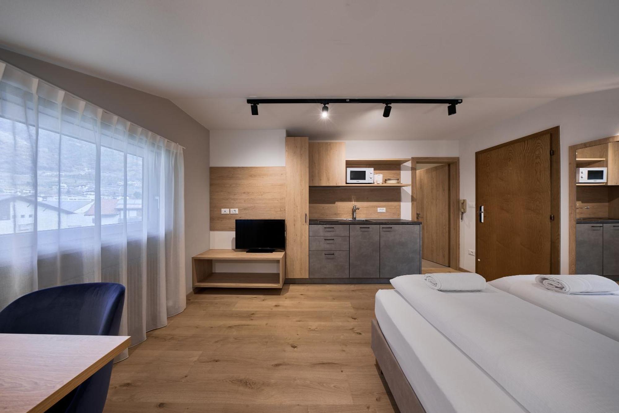 Apartment Steinach Lagundo Bagian luar foto